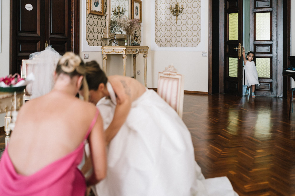 destination wedding in italia - getting ready