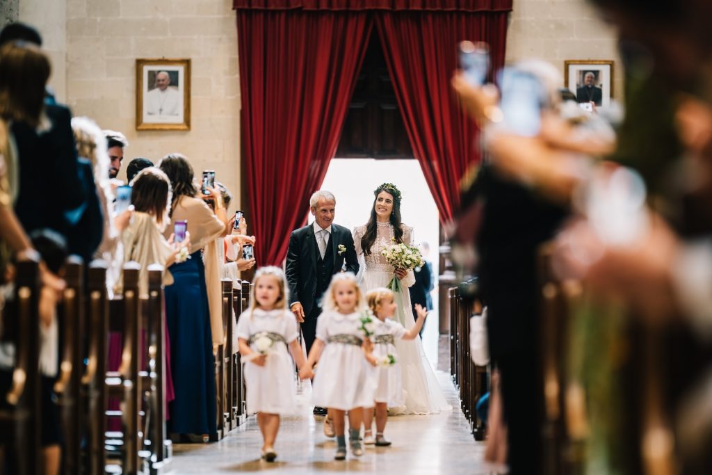 Matrimonio a Masseria San Lorenzo 
lecce
cattedrale di lecce
ingresso in chiesa sposa
rito religioso