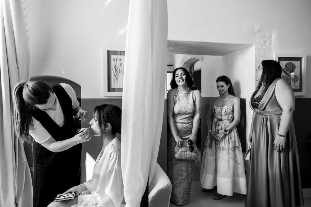 Wedding in Masseria Aura Terrae Polignano a Mare
make up sposa
bianco e nero
