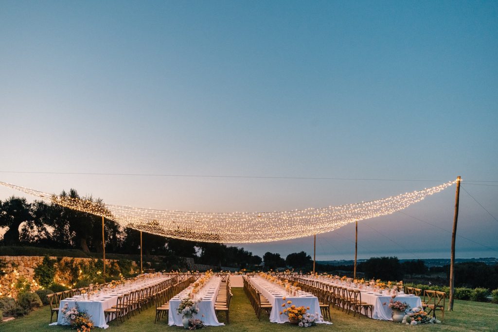 Wedding in Masseria Aura Terrae Polignano a Mare
table setting 
sublimae
wedding planner

