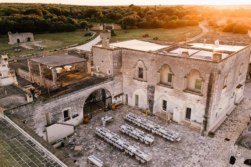 Matrimonio a Masseria Cuturi
drone
tramonto
corte
cena